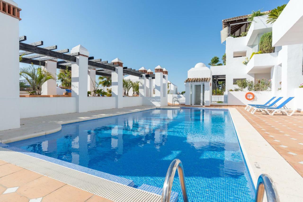 Luxury Duplex- 7 Minutes From The Beach Torremolinos Eksteriør billede
