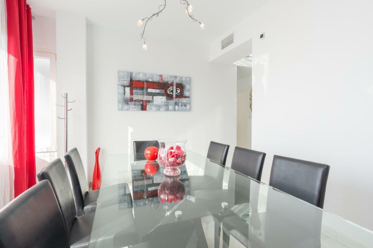 Luxury Duplex- 7 Minutes From The Beach Torremolinos Eksteriør billede